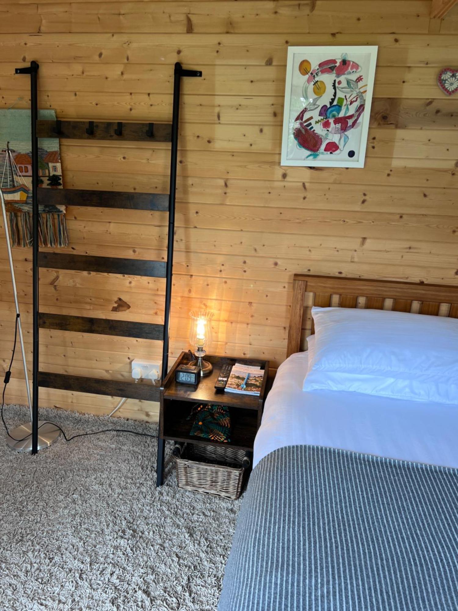 The Cabin Bradford-On-Avon Εξωτερικό φωτογραφία