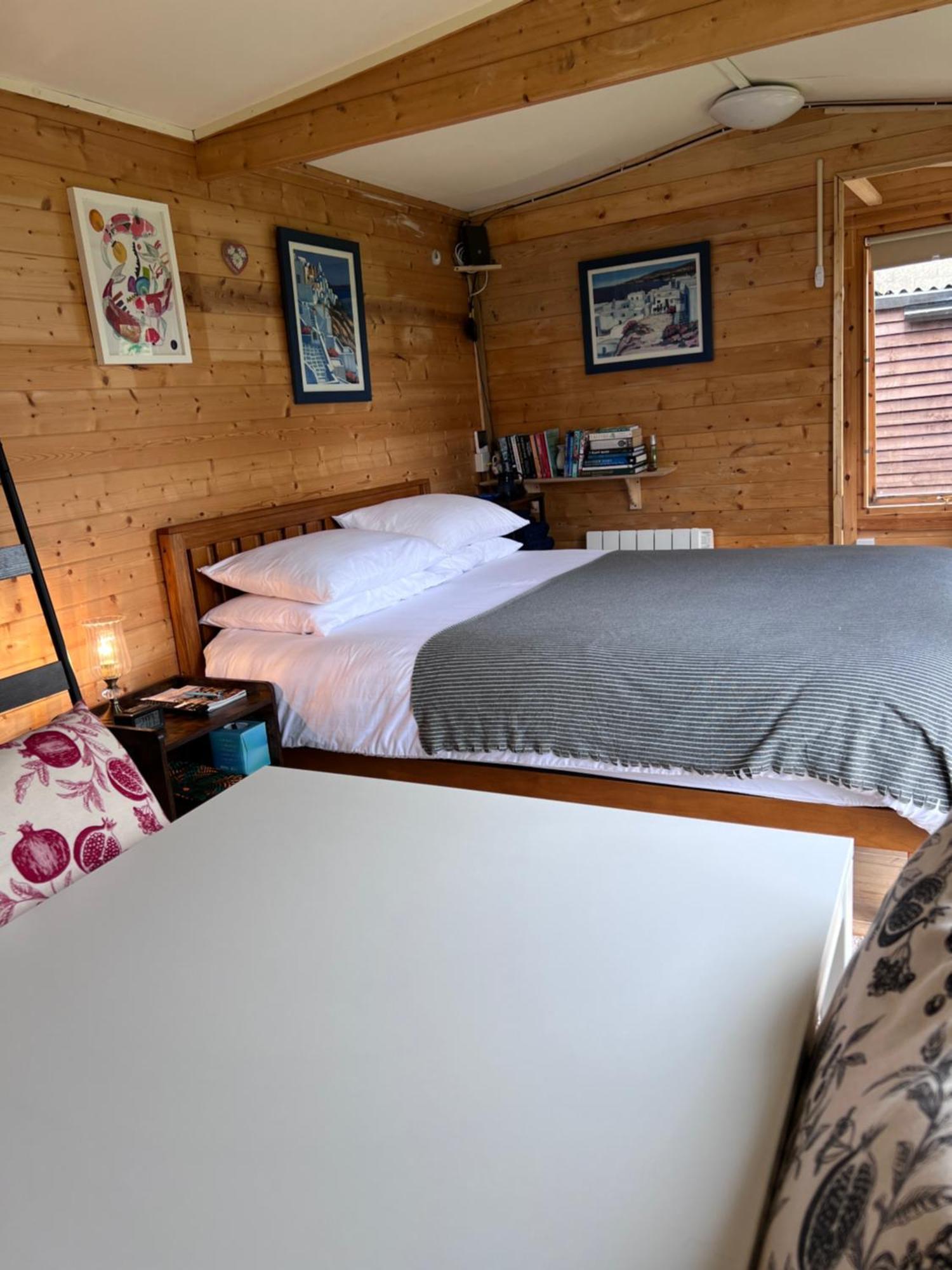 The Cabin Bradford-On-Avon Δωμάτιο φωτογραφία