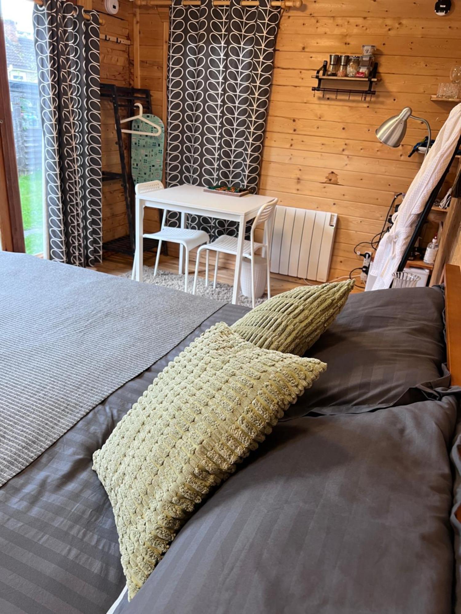 The Cabin Bradford-On-Avon Εξωτερικό φωτογραφία